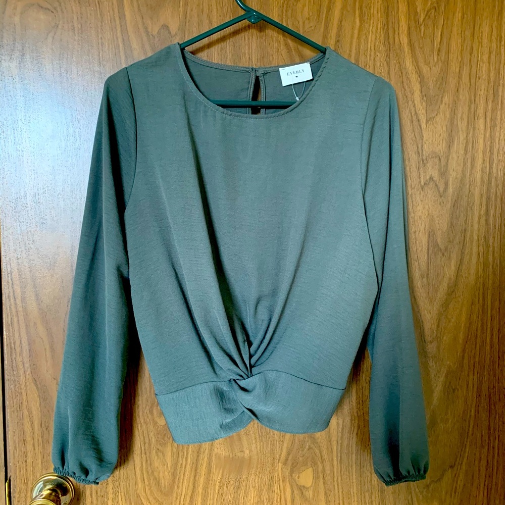 Like New! Long Sleeve Top
